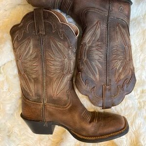 Ariat Cowgirl Boots
